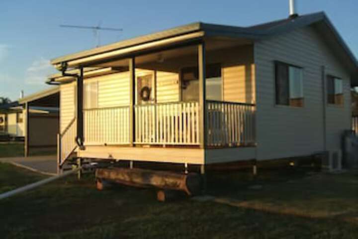 Lee Farm Stay Cottages