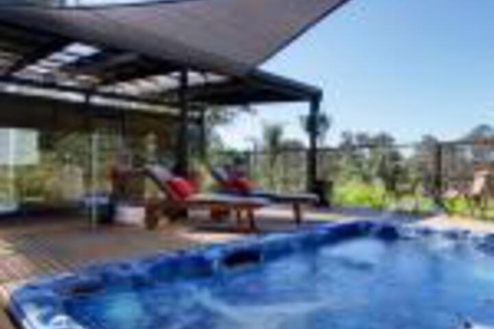 Sunway Farm Bed Breakfast Rosebud Cottage