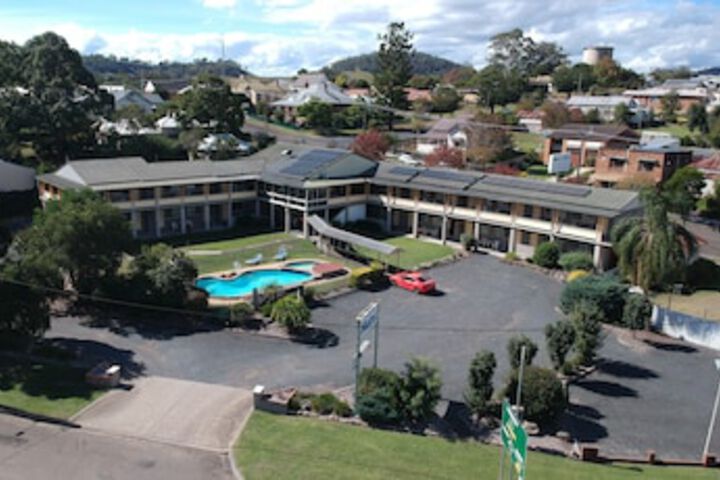 Bucketts Way Motel and Restaurant