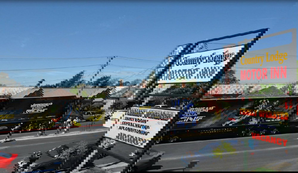 Country Lodge Motor Inn