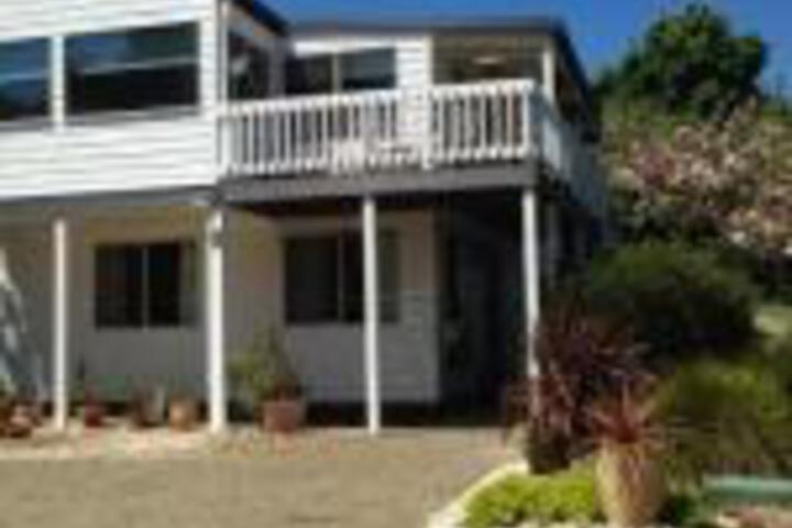Christmas Hills VIC Dentist Find