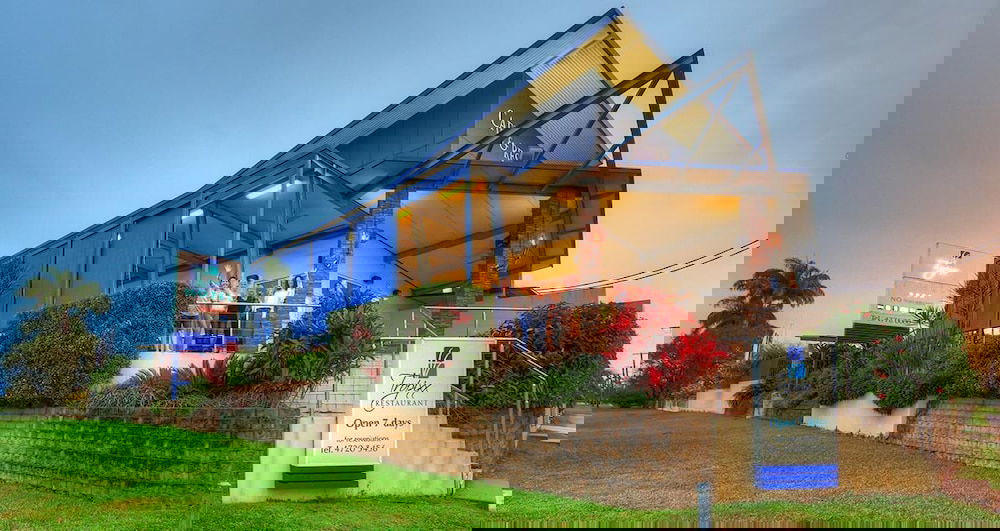 Tropixx Motel  Restaurant