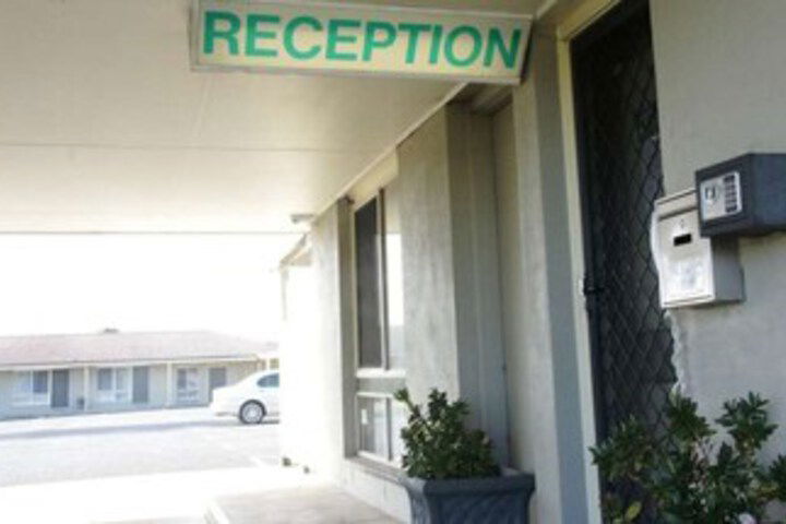Golden Palms Motel