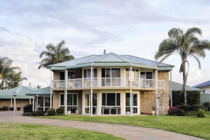 Harbourview House