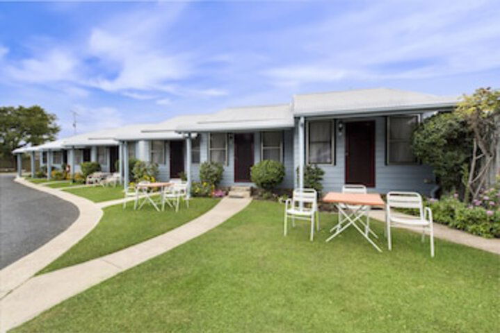 Canberra Ave Villas