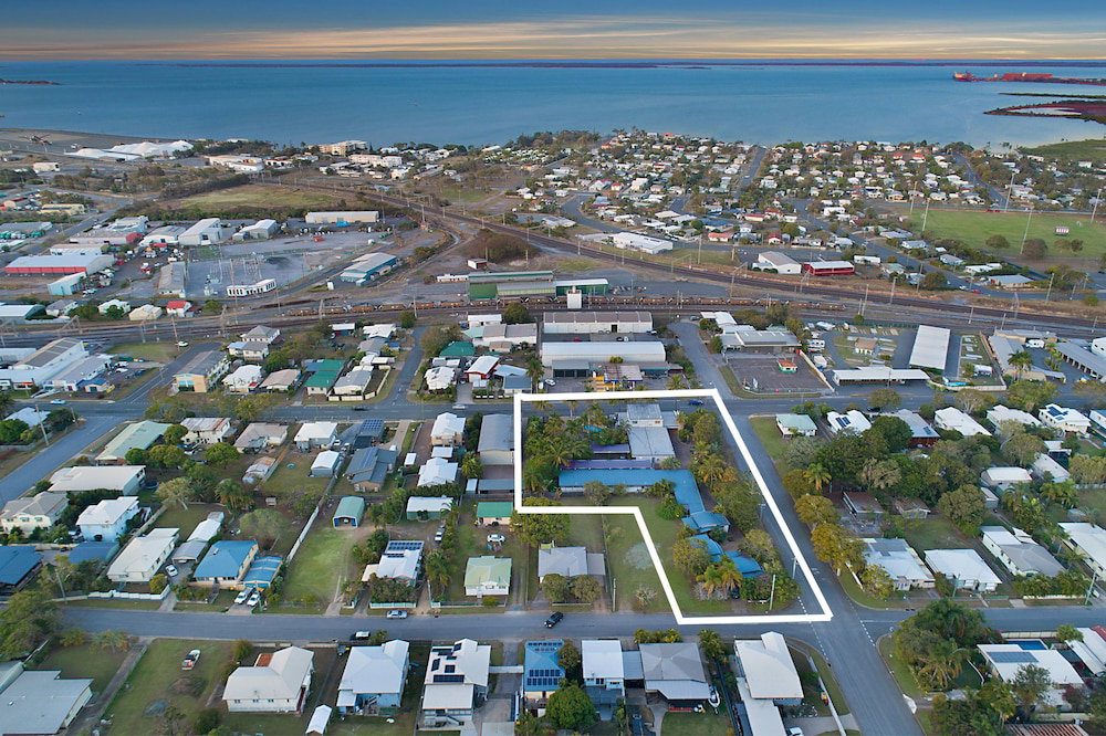 South Gladstone Motel