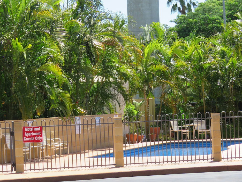 Emerald Gardens Motel Apartments