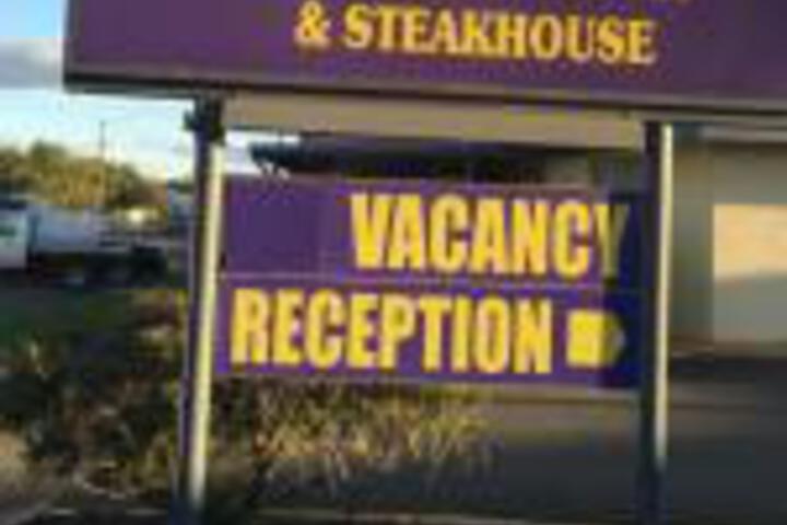 Kings Motor Inn Steakhouse