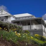 House on the Hill Bed  Breakfast