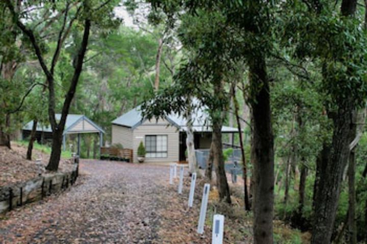 Tangenong Cottages