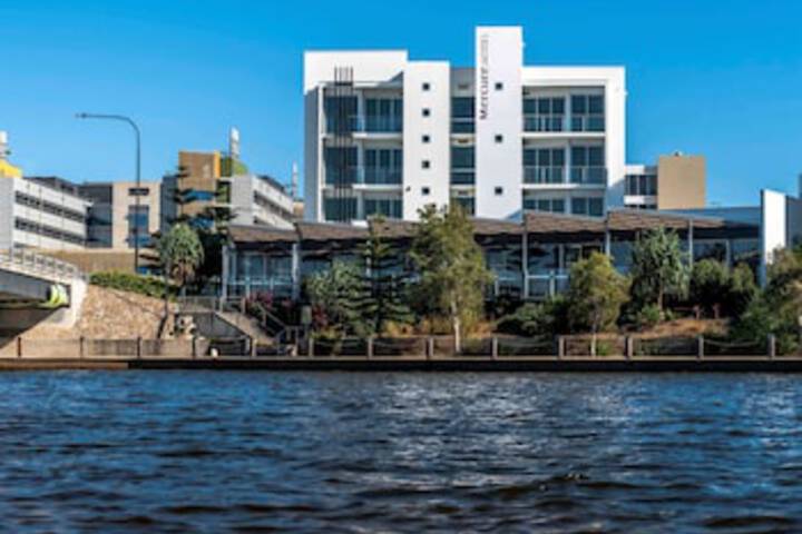 Mercure Sunshine Coast Kawana Waters