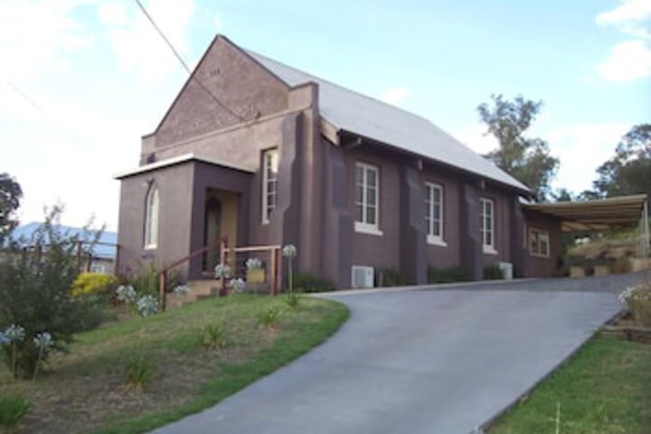 Church House B B Gundagai
