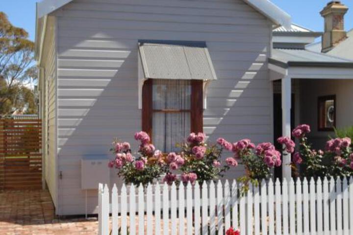 Bluebird Cottage