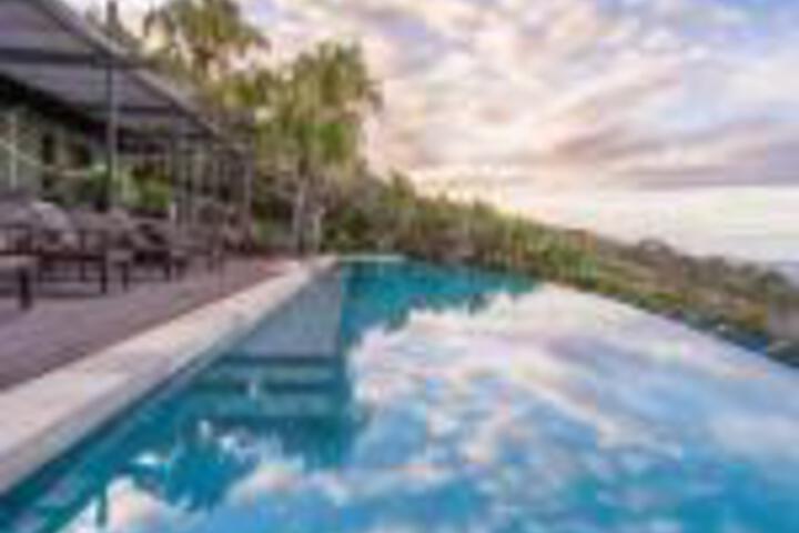 Sunrise at 1770 Holidays