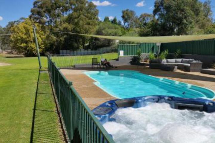 Early Settlers Motel Tocumwal