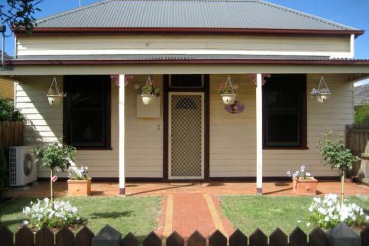 Tabberabbera VIC Dentist Search
