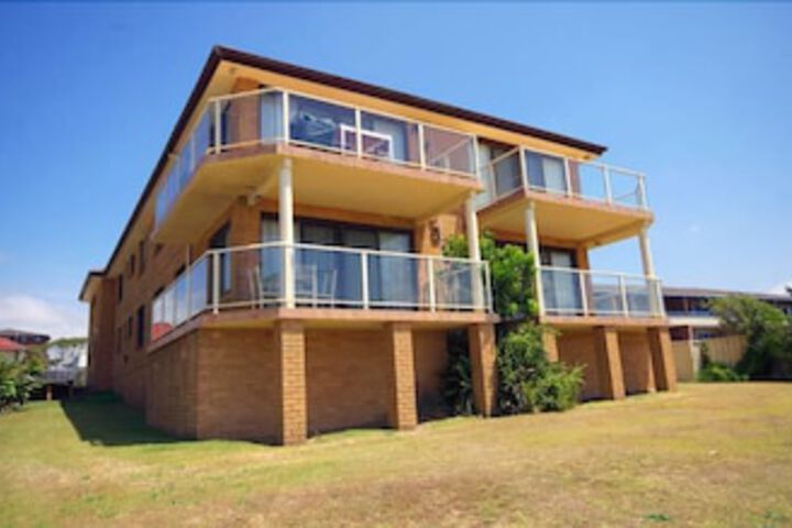Avilla Court 2