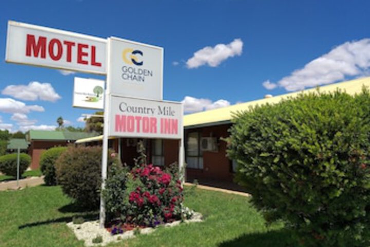 Country Mile Motor Inn