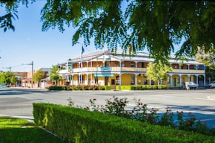 Boorowa Hotel