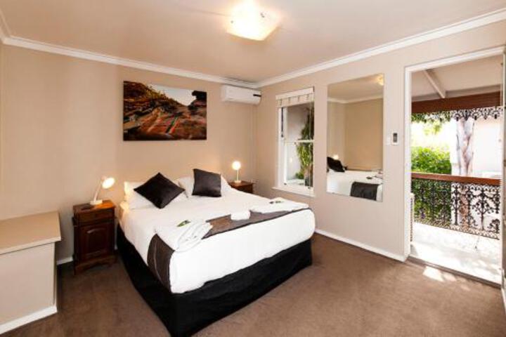 Park Terrace 1