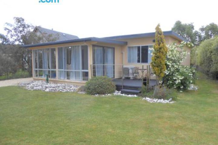 Bruny Ocean Cottage