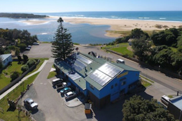 The Waterwheel Beach Cabins - Caravan Park