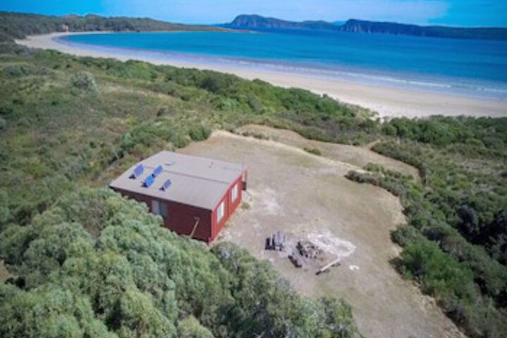 Cloudy Bay Cabin