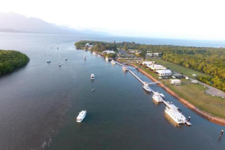 Lucinda Fishing Lodge