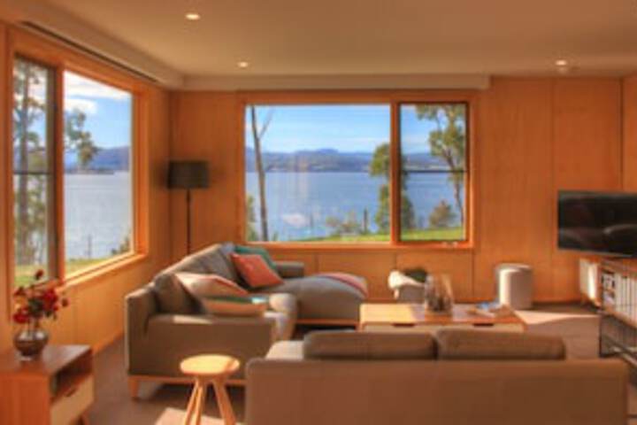Esperance Landing - Essentially Tas