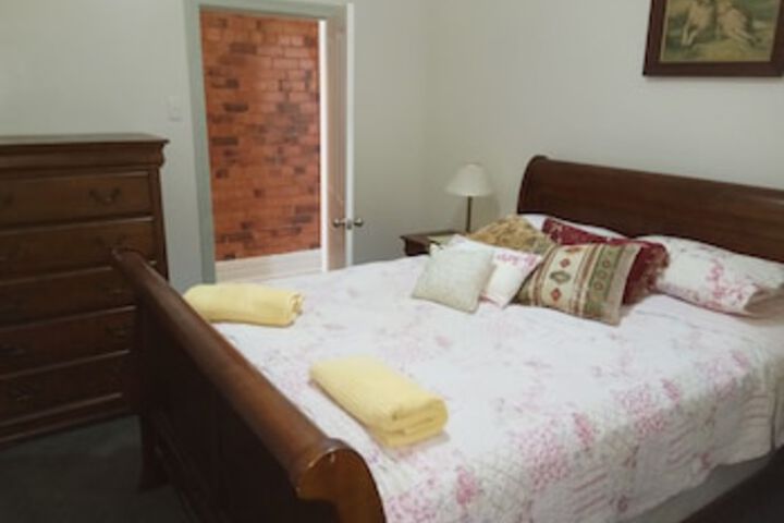 Forrest St Apartments