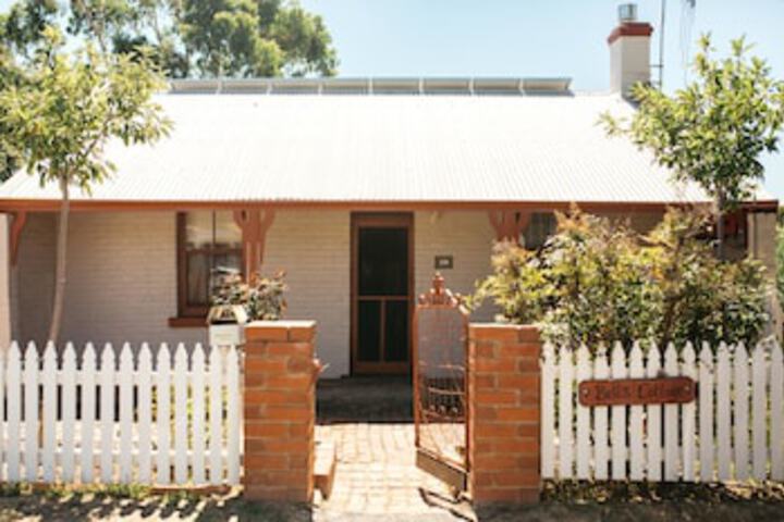 Bell's Cottage Collective