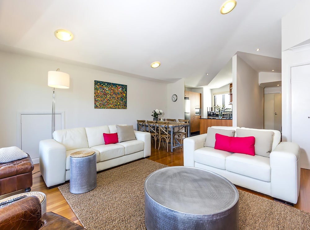 BONDI BEACH RETREAT 016i