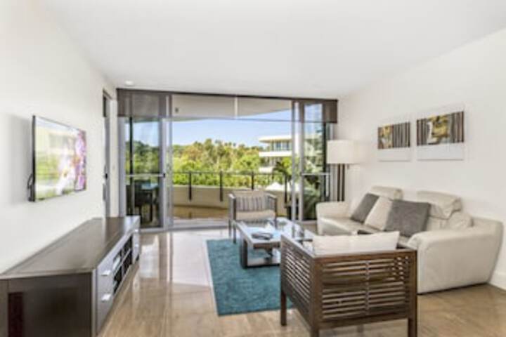 COTTON BEACH APARTMENT 33 WITH POOL VIEWS