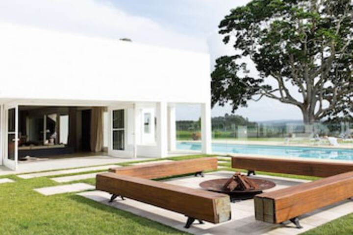A PERFECT STAY - Amileka