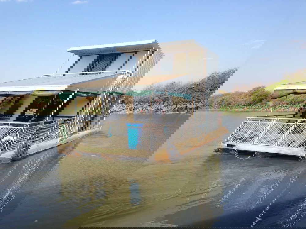 Corroboree Houseboats