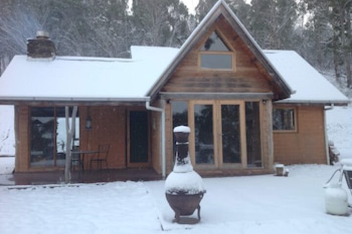 Mud Brick Cottage Cobungra