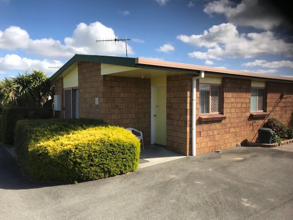 Kellraine Holiday Units