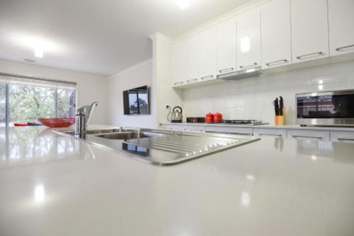 Beischer Apt B
