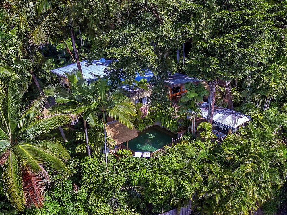 Unique Tropical Rainforest Getaway
