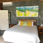 Bed in a Shed Vineyard Stay