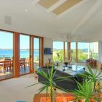 BEDARRA MOLLYMOOK BEACH