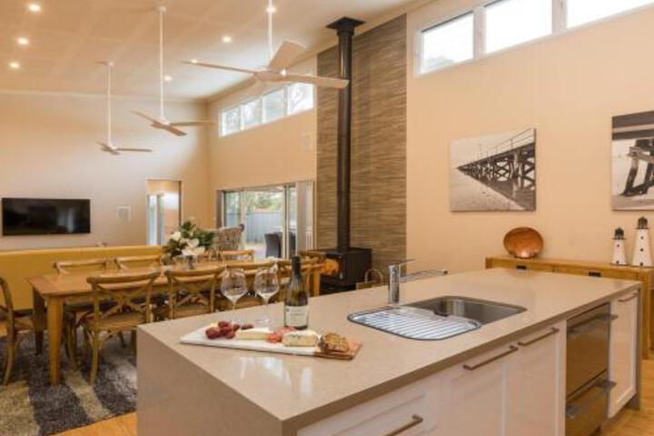 Callala Breeze access to indoor community pool