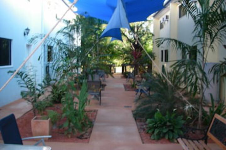 Ash Palms Motor Inn