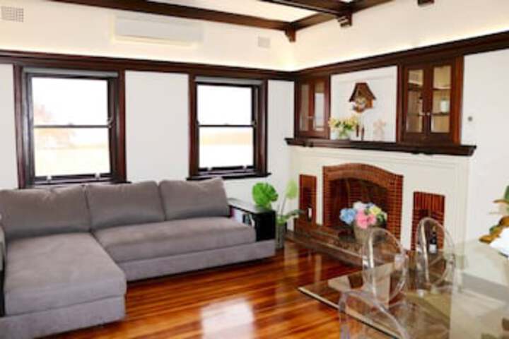 Charming  Cosy Home With City Views