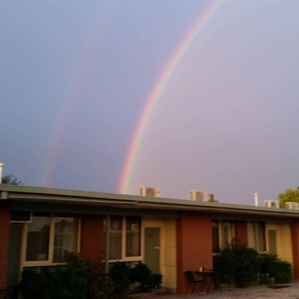 Finley Motel