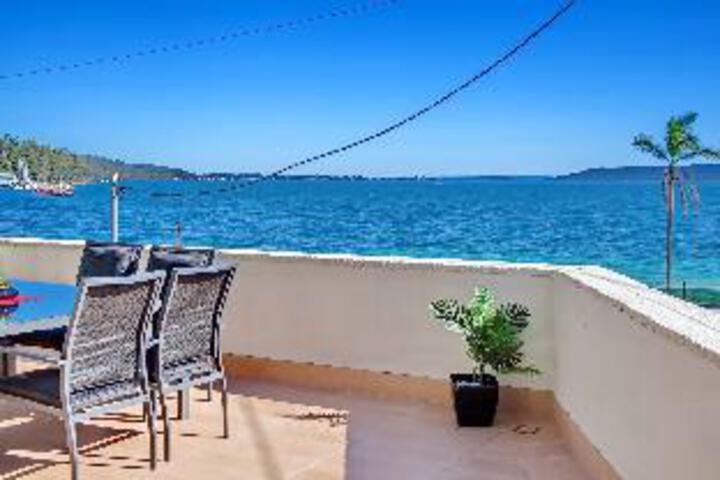 3 Bedroom Apartment Bayview Towers Unit 1