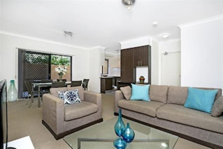 Walking Distance to Coogee Beach MOUNT