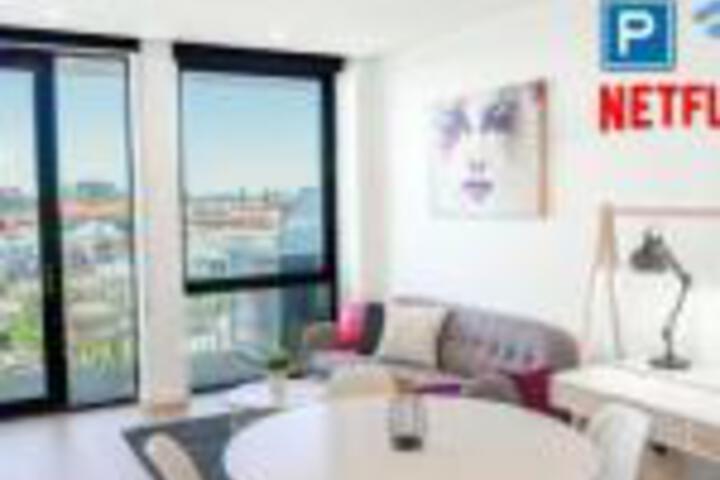 Luxury Central Apartment