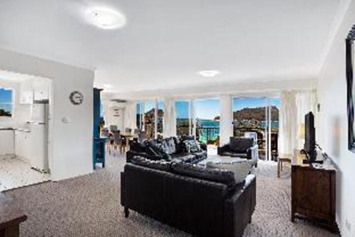 3 Bedroom Apartment Albacore Unit 6 12 Ondine Close