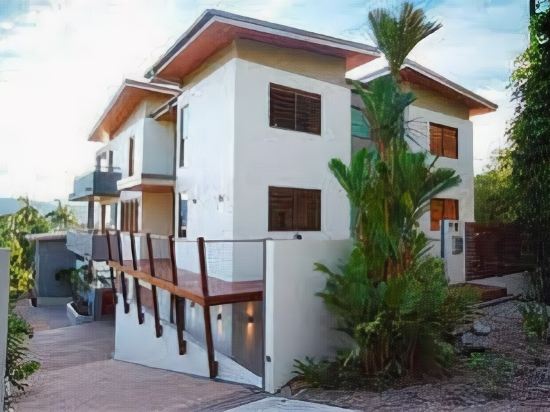 The Boutique Collection at 1 23 Murphy Street Port Douglas